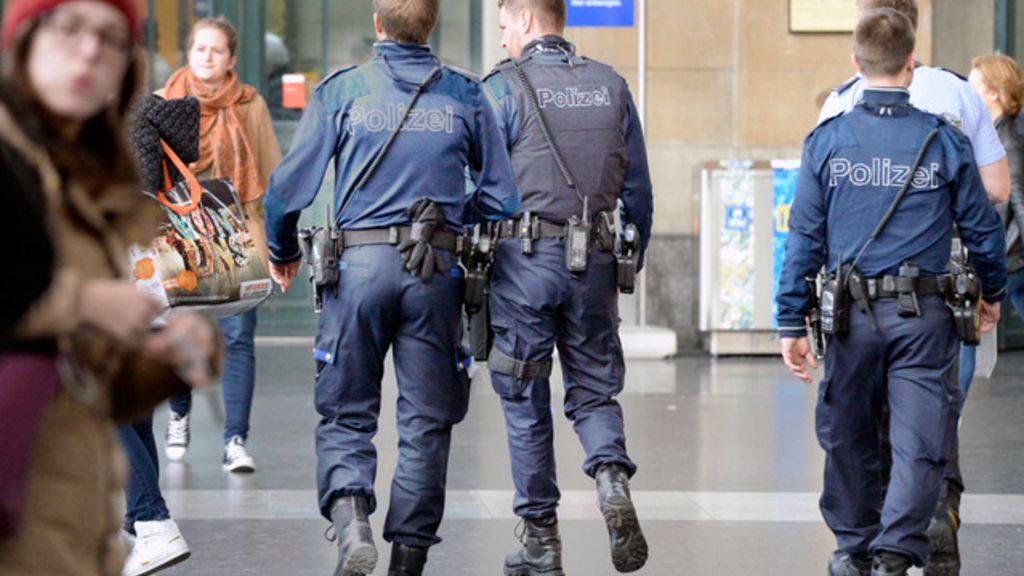 Dans Leur Regard Que Sont Devenus Les Policiers Canton de Zurich: Les policiers n'ont pas fait de «profilage racial