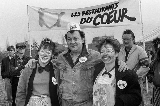 La Face Cachée Des Restos Du Cœur Le 20 novembre 1985: face à l’urgence, Coluche crée les Restos du Cœur