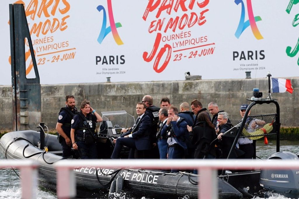 Macron est monté au filet pour Paris-2024