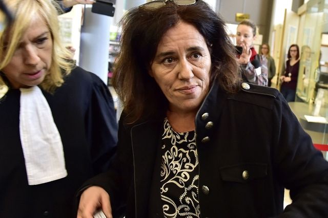 France La Mere Du Bebe Cache Dans Le Coffre Est Rejugee 24 Heures