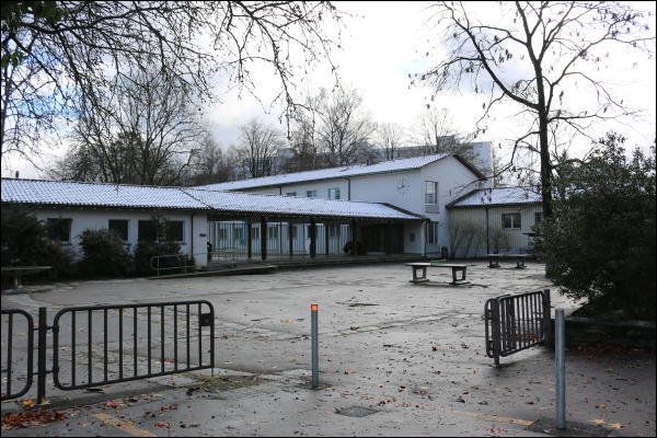 Auch bei der Schule Sonnenhof wurden am vergangenen Freitag Schüler angesprochen. Auch bei der Schule Sonnenhof wurden am vergangenen Freitag Schüler angesprochen.