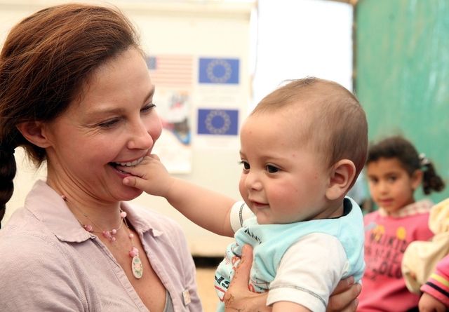 Avortement Trump Taille Dans Un Fonds Lie Aux Naissances 24 Heures