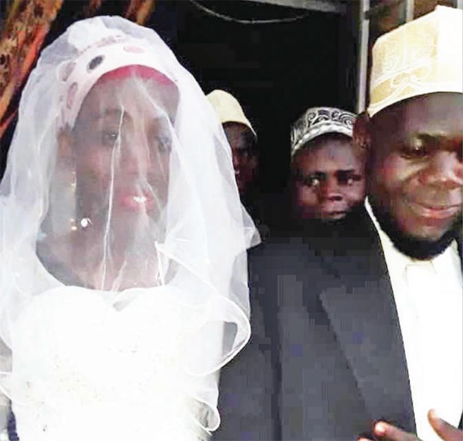 2 Wochen Nach Hochzeit Imam Entdeckt Dass Seine Ehefrau Ein Mann Ist 20 Minuten 