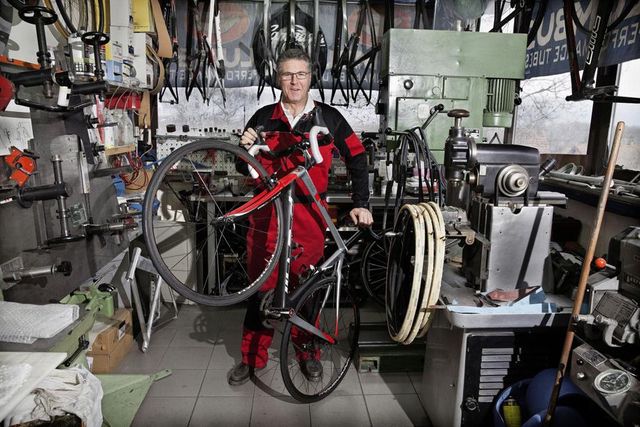 L Artisan Du Velo High Tech Tribune De Geneve