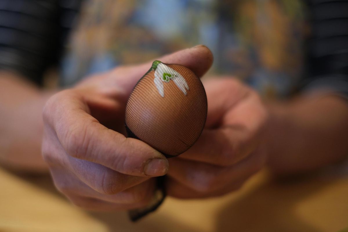 Wenn Ostern früh im Jahr stattfindet, gibt es nur wenige Kräuter, dafür Schneeglöckchen.