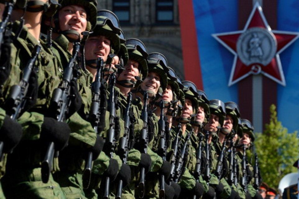 Combien Coute La Guerre A La Russie Commémoration – Vladimir Poutine salue «la force du patriotisme» russe