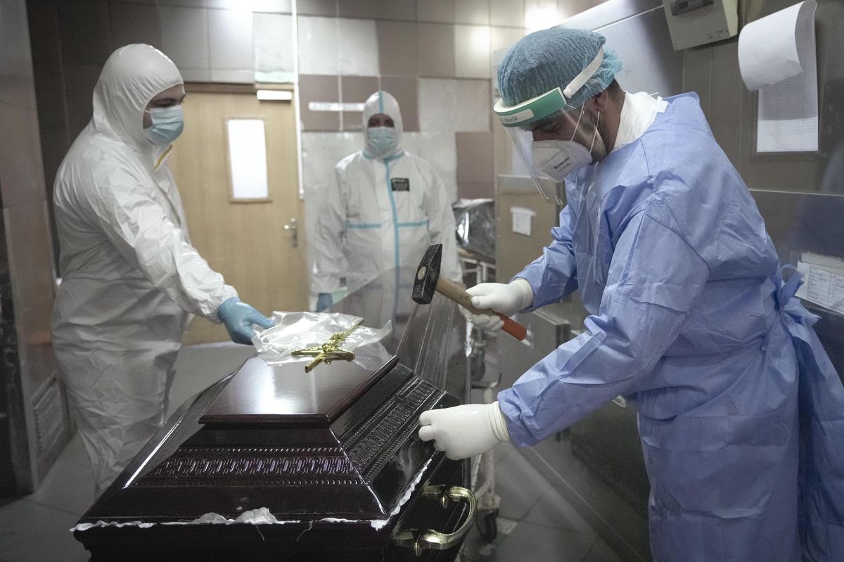 4e vague Covid en Roumanie &ndash; Bucarest fait face au &laquo;carnage des grands-parents&raquo;