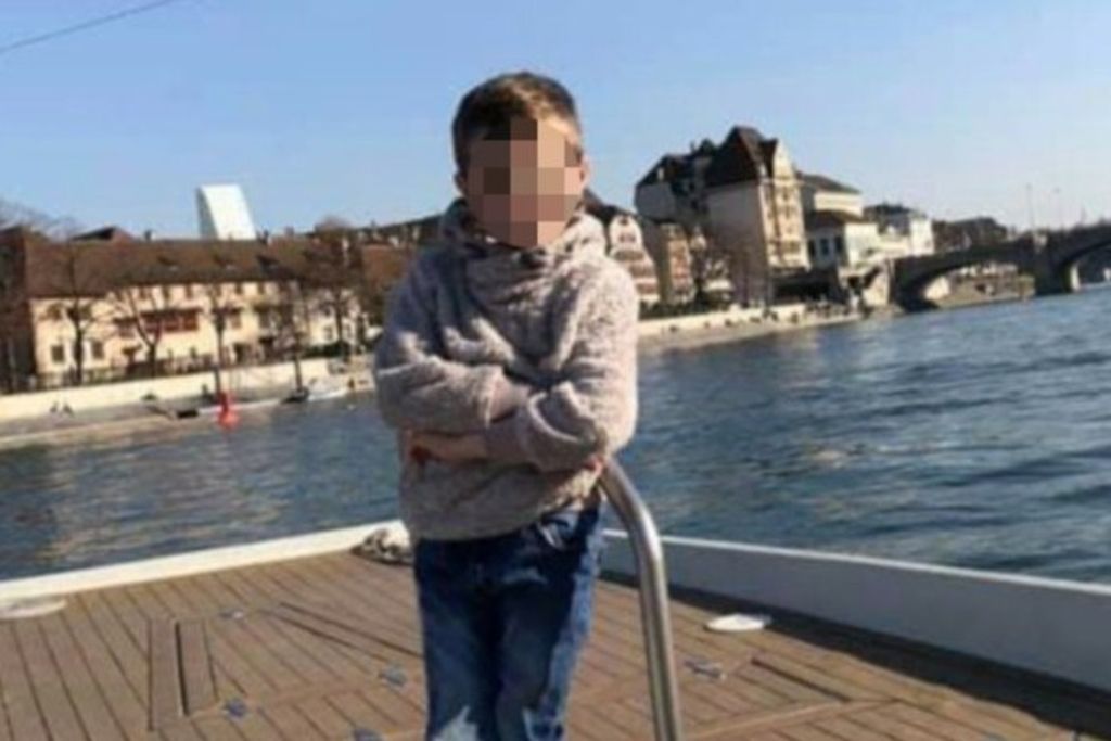 Video Coup De Couteau Dans La Gorge Justice: Pas de libération pour la tueuse du petit Bâlois de 7 ans - Le