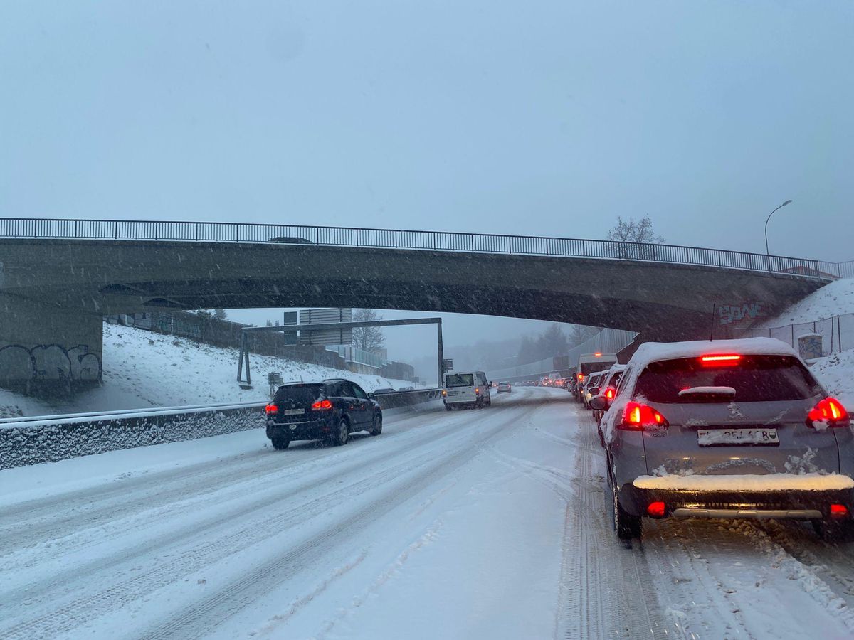 Situation m&eacute;t&eacute;orologique (direct) - La neige complique la mobilit&eacute; ce vendredi