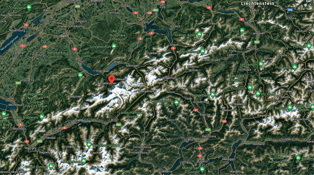 Der Unfall ereignete sich auf der Kleinen Scheidegg in Grindelwald BE. Stark kollidierte mit einer Schneelanze am Pistenrand. Die Regionale Staatsanwaltschaft Oberland untersucht den Todesfall und sucht nach Zeugen.