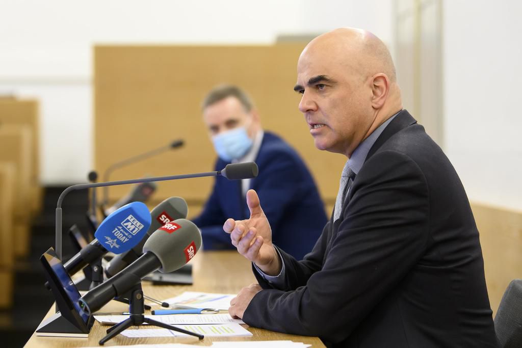 Alain Berset &ndash; &laquo;Nous allons discuter de la fin des quarantaines et du t&eacute;l&eacute;travail&raquo;