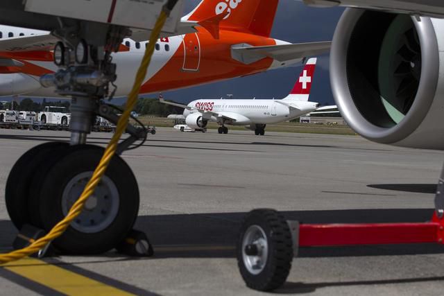 Suisse: Le personnel des aéroports de Genève et Zurich sous pression Suisse: Le personnel des aéroports de Genève et Zurich sous pression