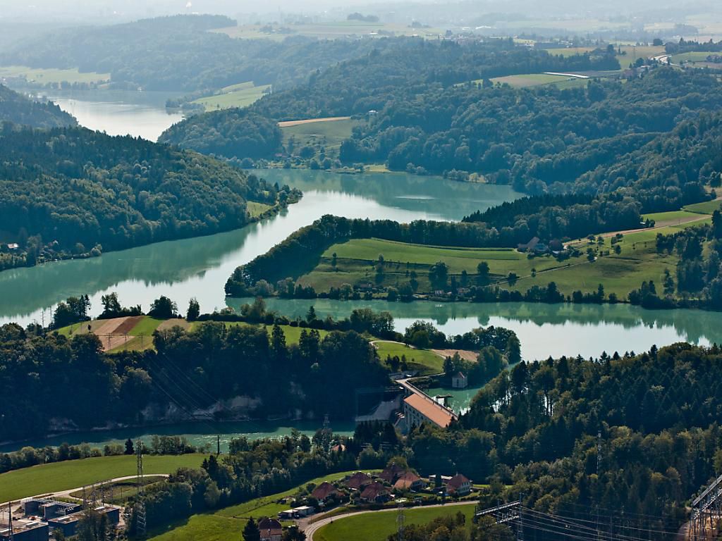 Seit Ende Juli vermisst – Aareschwimmer tot im Wohlensee gefunden - Vimarsana News