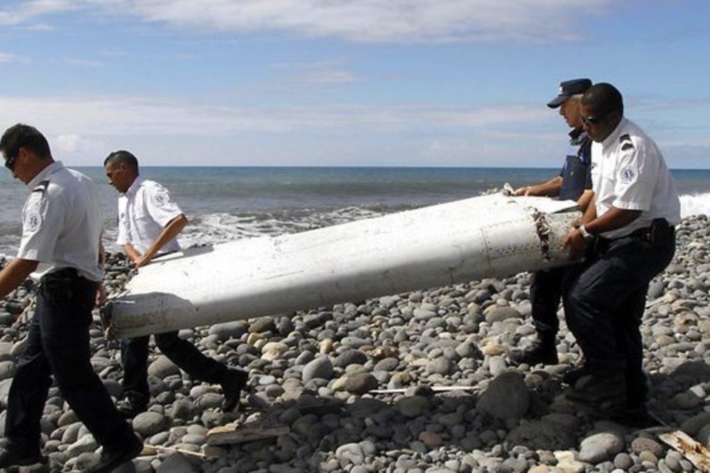 Le Passager Disparu Du Vol 163 Telerama Avion disparu – Vol MH370: la famille d'un passager porte plainte