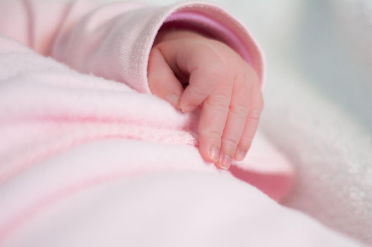 France Un Nouveau Ne Trouve Vivant Dans Une Poubelle Le Matin