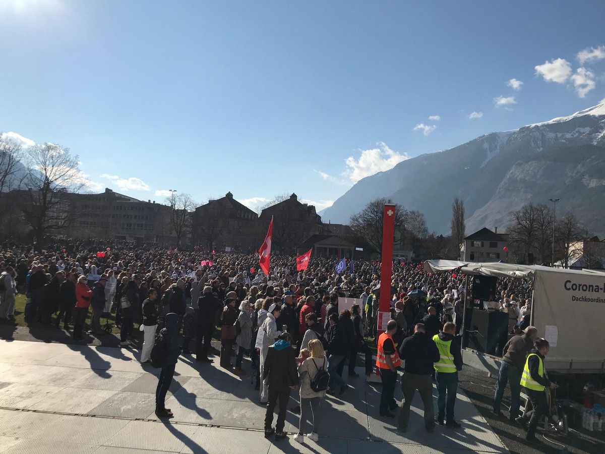 Die Stadtpolizei Chur hat die Demo bewilligt und begleitet sie.