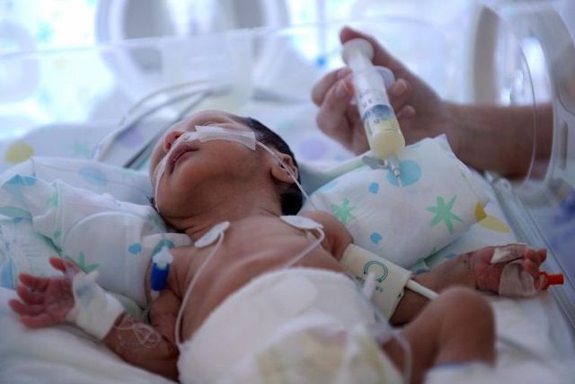 Italie Elle Accouche De Jumeaux Et En Jette Un A La Poubelle Le Matin