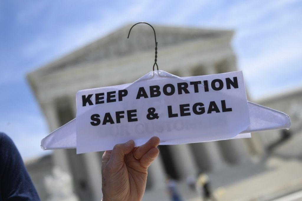 Pourquoi Le Cintre Est Le Symbole De L Avortement Etats-Unis – Missouri: le droit d'avorter ne tient plus qu'à un fil