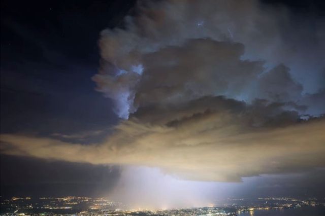 Orage Sur Geneve Le Cern Accuse De Detraquer Le Climat Tribune De Geneve