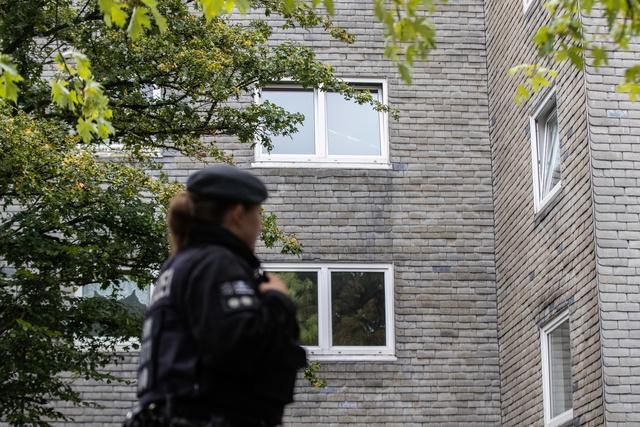 La jeune femme est l’unique suspecte et les trois pères des six enfants ne sont pas soupçonnés, ont encore indiqué les enquêteurs.