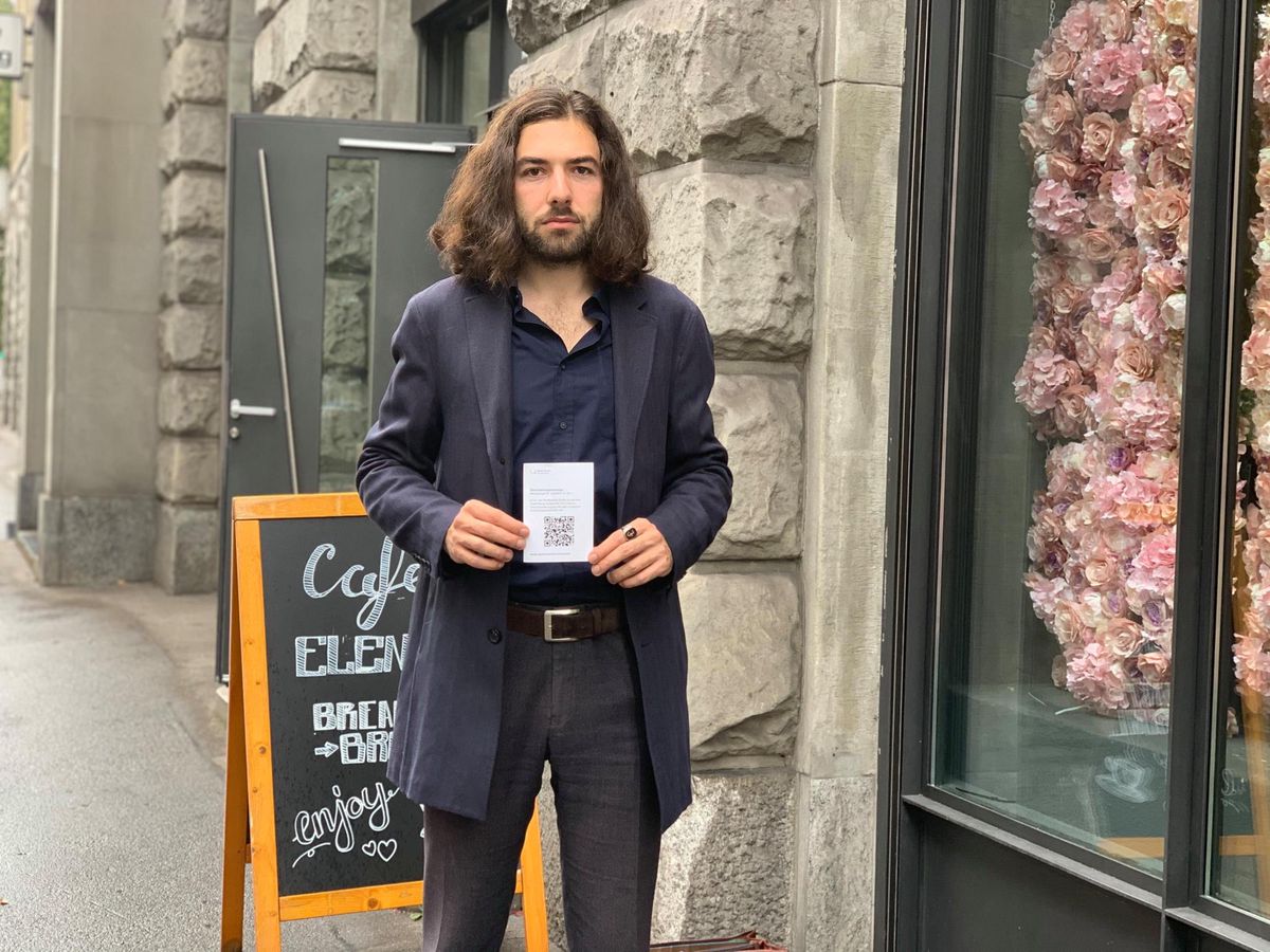 Nicolas A. Rimoldi, Co-Präsident «Mass-voll», kassierte eine Busse, weil er ohne Zertifikat ein Café besuchte. 