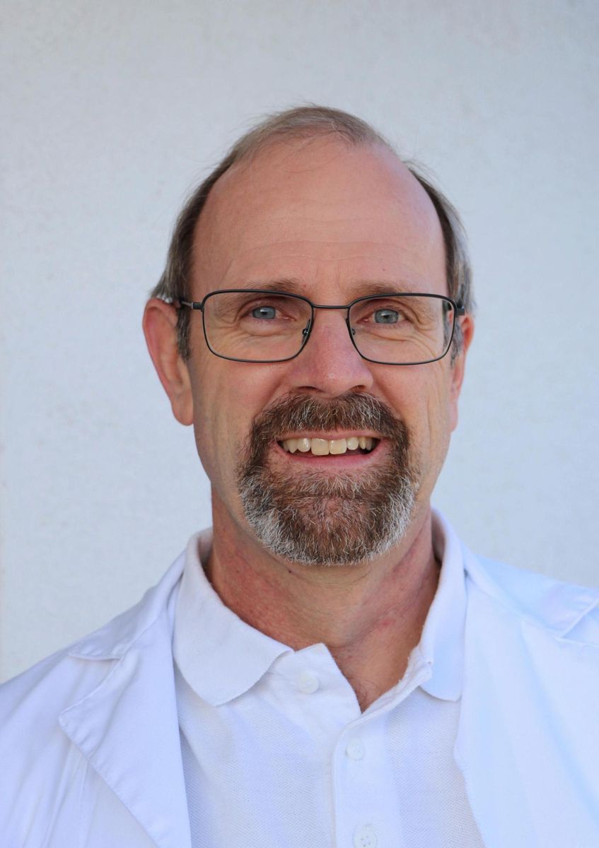 Sie hätten in ihrer Abteilung keinen Platz mehr, sagte Peter Steiger, Intensivmedizin am Unispital Zürich zum «Tages-Anzeiger».