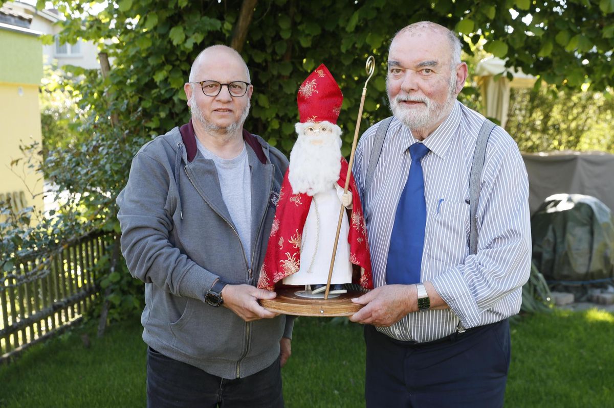 Samichlaus feiert Geburtstag – strong Ein halbes Jahrhundert St.-Nikolaus-Gesellschaft Bülach /strong - Vimarsana News