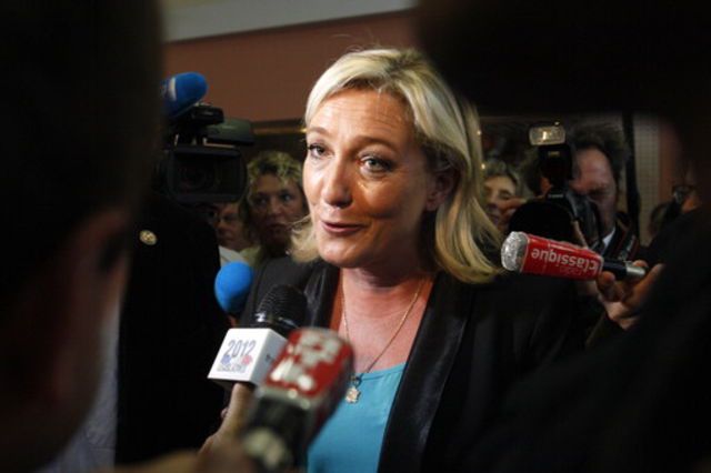 Marine Le Pen interviewée à Hénin-Beaumont.