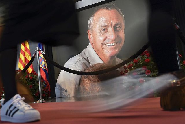 Barcelone rend hommage à Johan Cruyff | Tribune de Genève