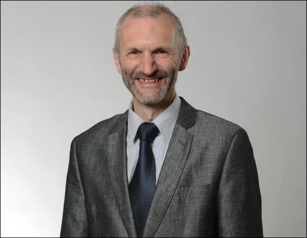 Für EVP-Stadtparlamentarier Markus Knaus ist Sumo-Ringen eine Art von Missionieren. Für EVP-Stadtparlamentarier Markus Knaus ist Sumo-Ringen eine Art von Missionieren.