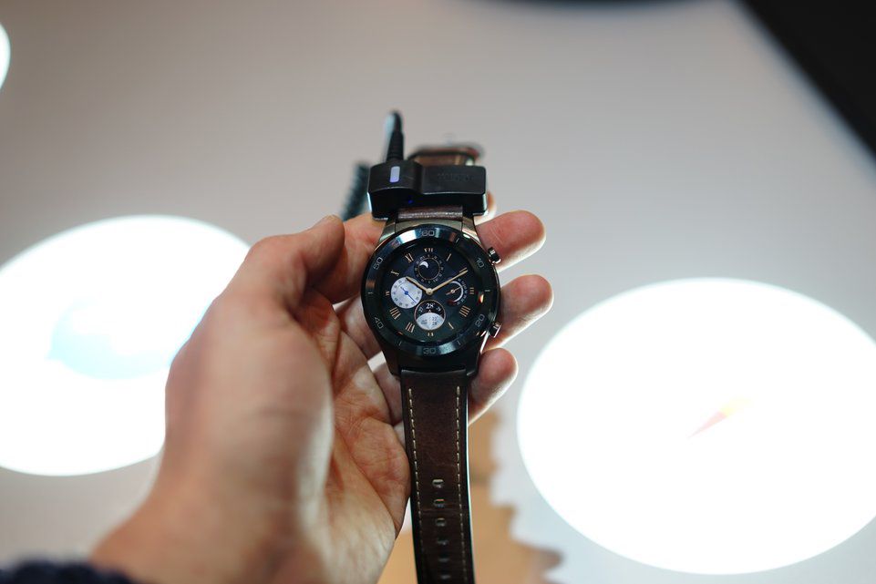 Die neuen GoogleUhren ausprobiert Der Bund