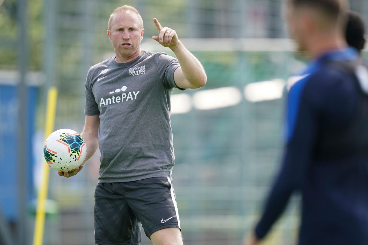Keine schimpfenden Zuschauer im Rücken, keine Fans, die das Team tragen: Ludovic Magnin, hier im leeren Letzigrund, tut sich schwer mit Geisterspielen.