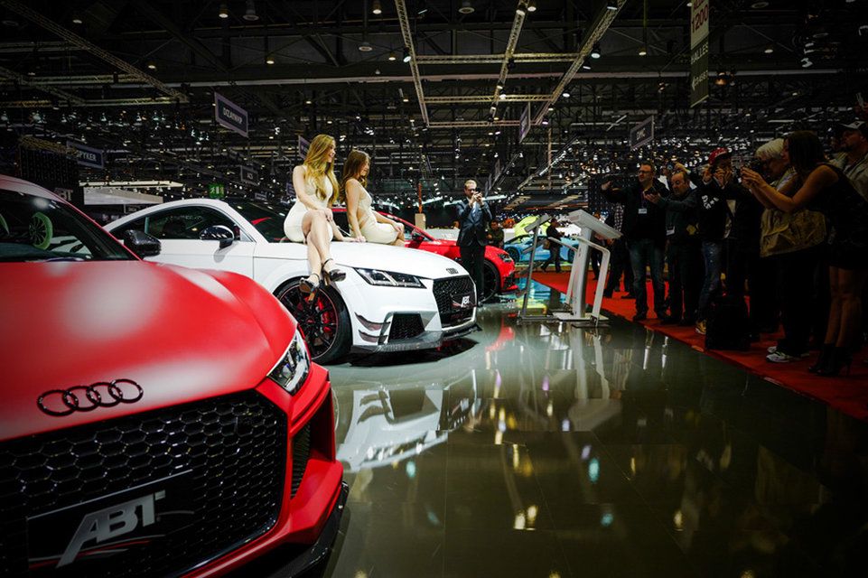 Le Salon de l'auto 2017 s'ouvre à la presse 24 heures Le Salon de l'auto 2017 s'ouvre à la presse 24 heures