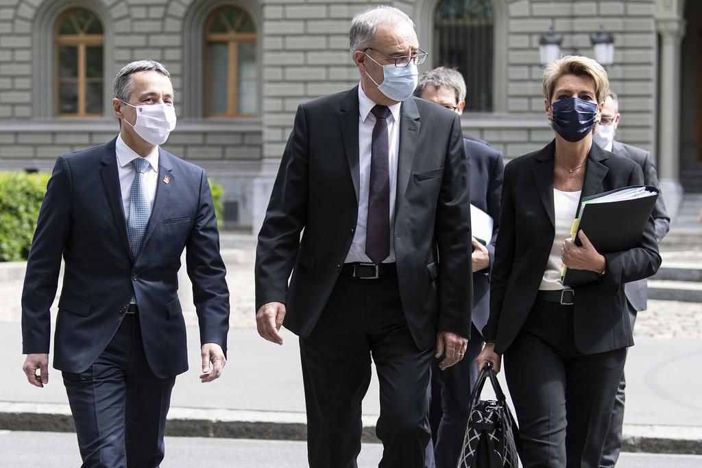 Schweizer Presseschau – Lob für «kalte Schulter», Kritik wegen Zerstrittenheit - Vimarsana News