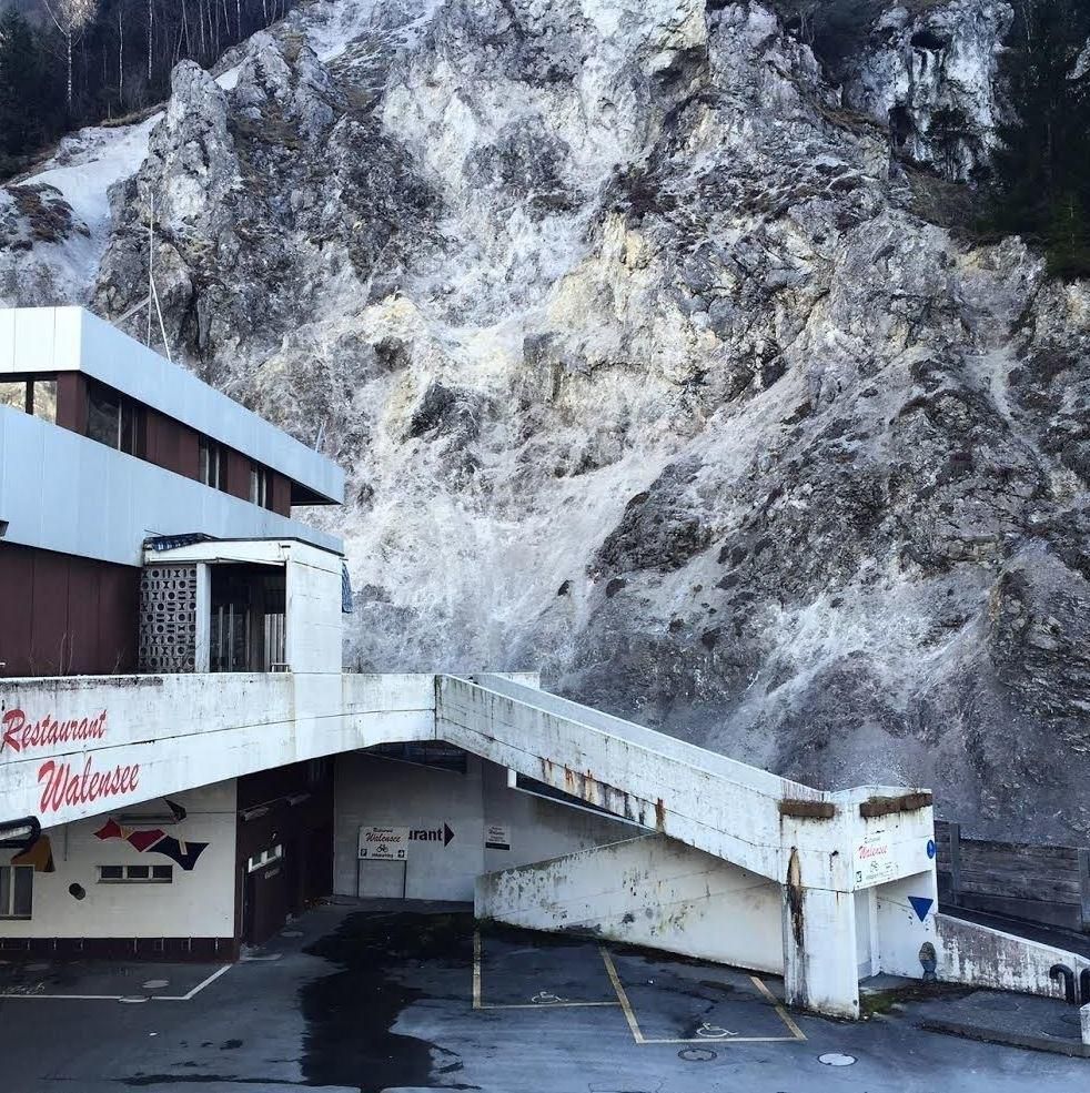 Sogar der Künstler Johannes Gees wurde vor Monaten aufmerksam auf die Ruine: «Sie steht schon so lange leer.»