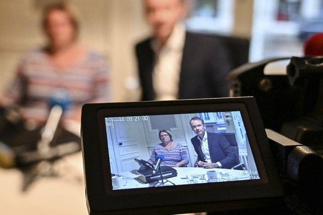 France Bebe Malforme Des Parents Portent Plainte 24 Heures