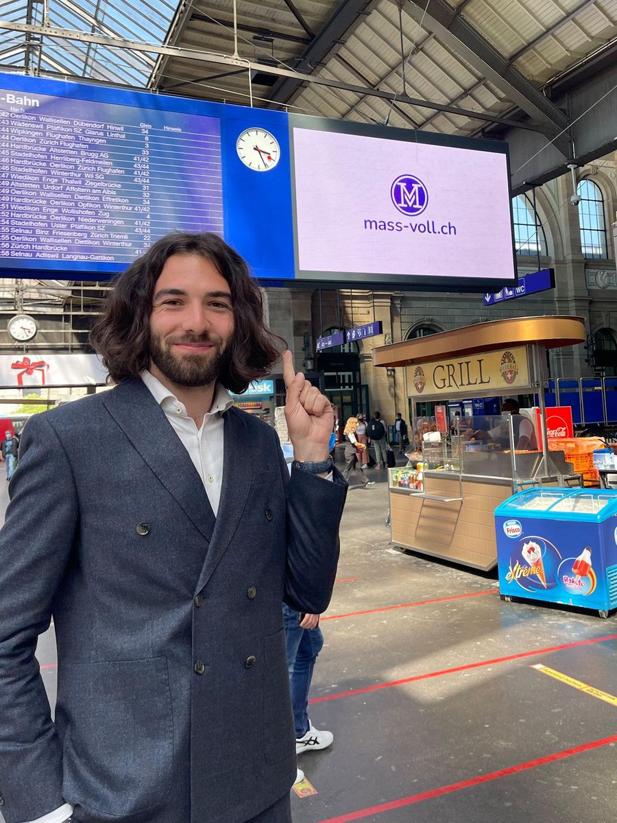 «Wir sind schweizweit auf über 1000 Bildschirmen präsent», sagt Nicolas A. Rimoldi, Co-Präsident des Vereins. 