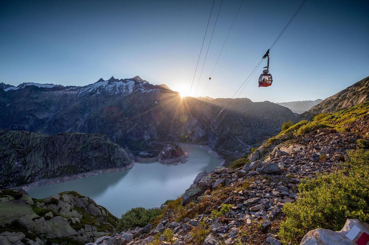 Oberaarbahn öffnet für Tourismus – Wie im Tiefflug über Granitfelsen und Grimselsee - Vimarsana News