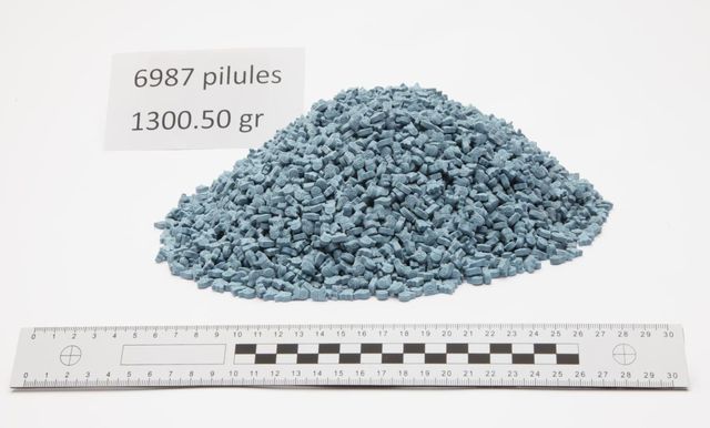 La police a saisi des milliers de pilules d'ecstasy.