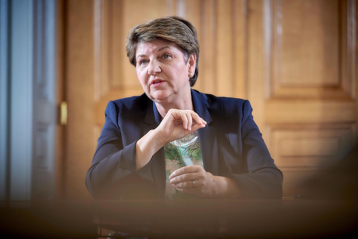 Verteidigungsministerin Viola Amherd und der Chef der Armee, Korpskommandant Thomas Süssli, stützen die Kündigungen. Verteidigungsministerin Viola Amherd und der Chef der Armee, Korpskommandant Thomas Süssli, stützen die Kündigungen.