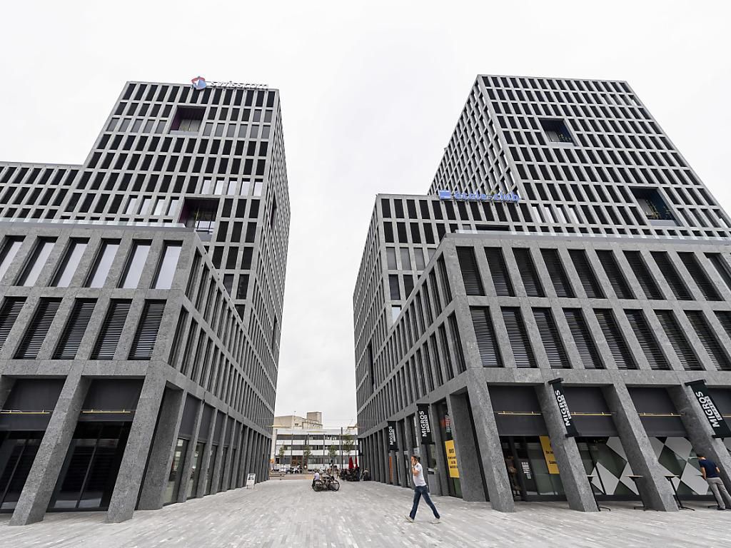 Suisse L Immobilier De Bureau Et Commercial Dans Un Mauvais Pas Tribune De Geneve