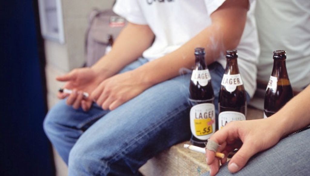 Est Ce Que Les Juifs Boivent De L'alcool Alcool, tabac, cannabis: ce que consomment les jeunes | Tribune de Genève