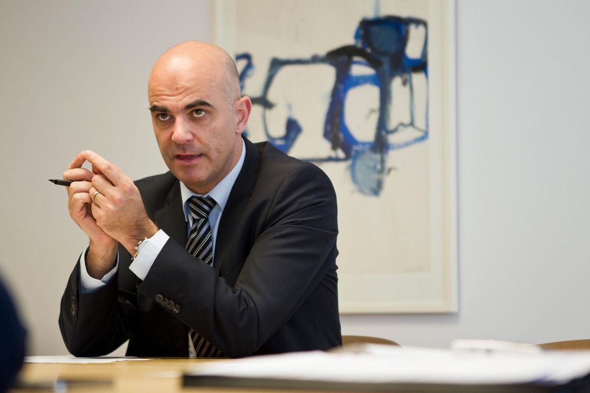 Bundesrat Alain Berset ist nicht erfreut über das Vorpreschen der Kantone.
Esther Michel

