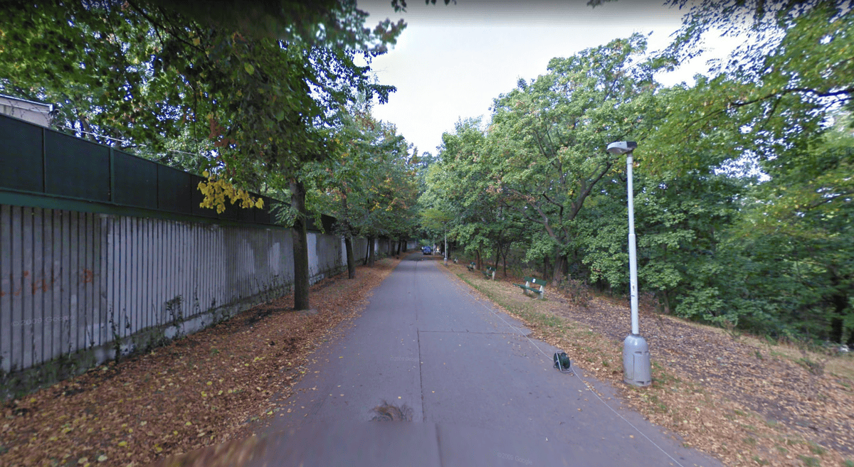 Deux diplomates de l’ambassade russe à Prague ont été expulsés. 