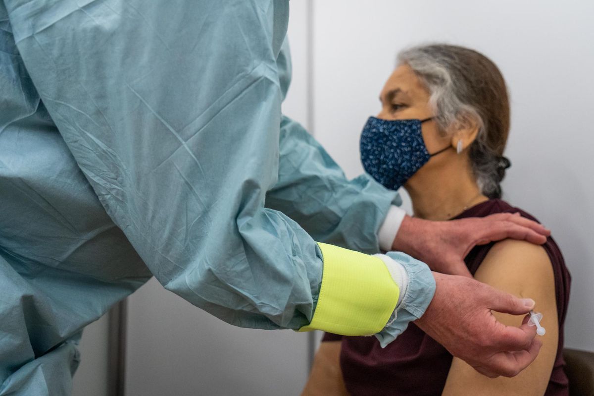 Daten aus Israel deuten darauf hin, dass eine Drittimpfung nötig werden könnte. 