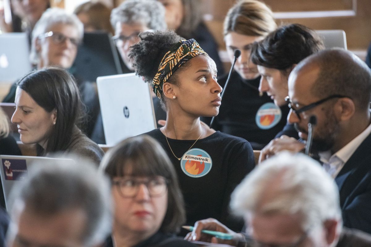 Dass die Winterthurer SP-Kantonsrätin Sarah Akanji – hier im Kantonsratssaal – in der Direktion von Regierungsrätin Jacqueline Fehr (SP) eine Stelle erhielt, sorgte bei der SVP für Empörung. 