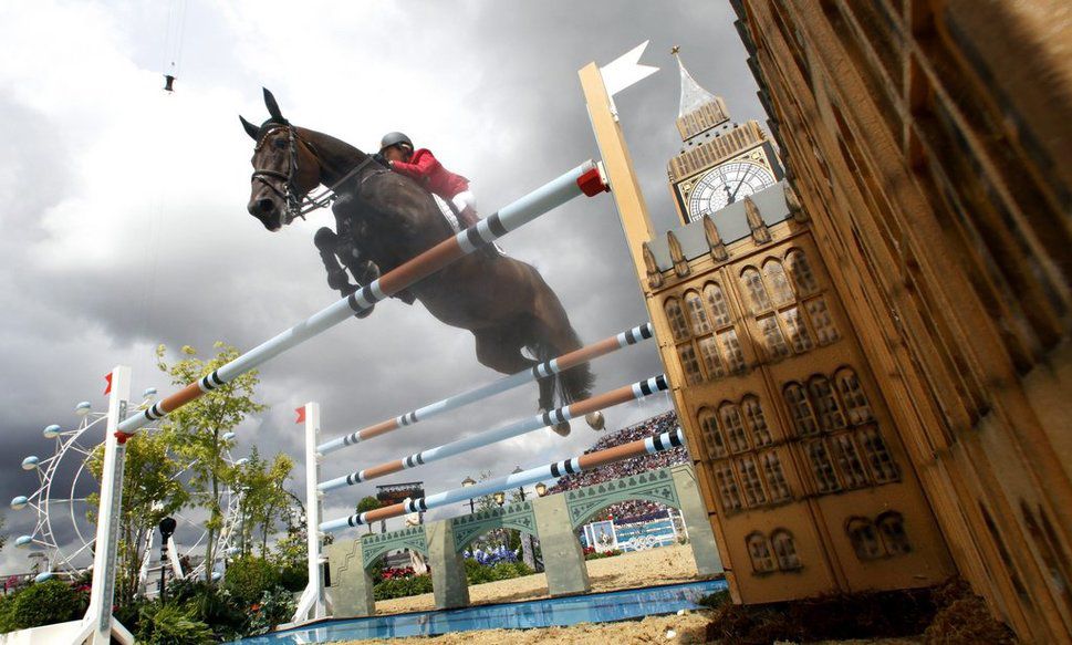 Bella Donna erzielte mit der deutschen Springreiterin Meredith Michaels-Beerbaum zahlreiche beachtliche Erfolge, ehe sie im Winter 2014 für angeblich 5 Millionen Euro nach Katar verkauft wurde. Seither hat die mittlerweile 12-jährige Stute keine nennenswerte Leistungen mehr gezeigt.