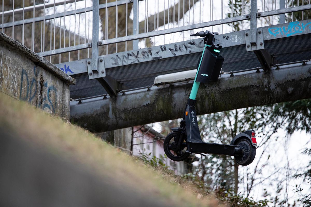 Kolumne über das E-Trottinett – Das sanfte Surren der Zielstrebigen - Vimarsana News