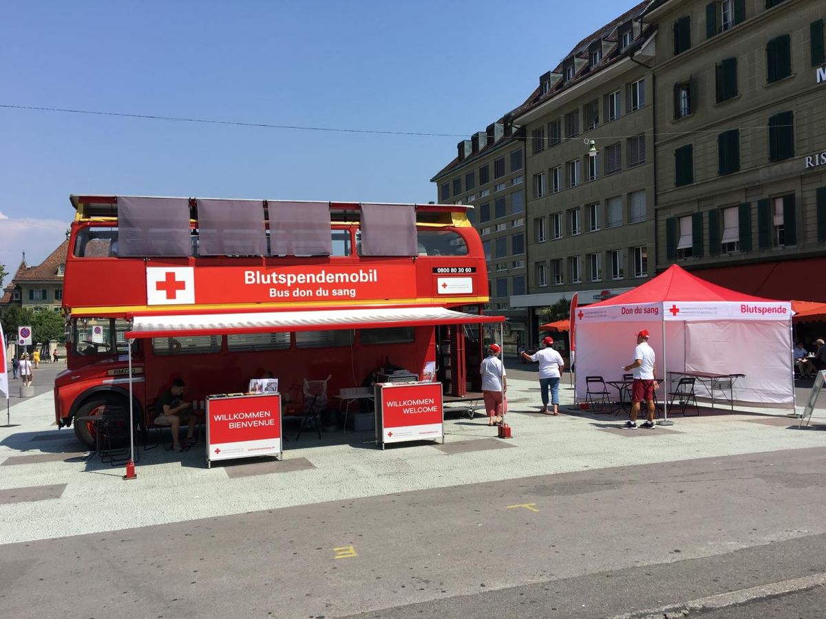 Probleme Beim Blutspenden Tattoo Stechen Oder Blut Spenden 20 Minuten