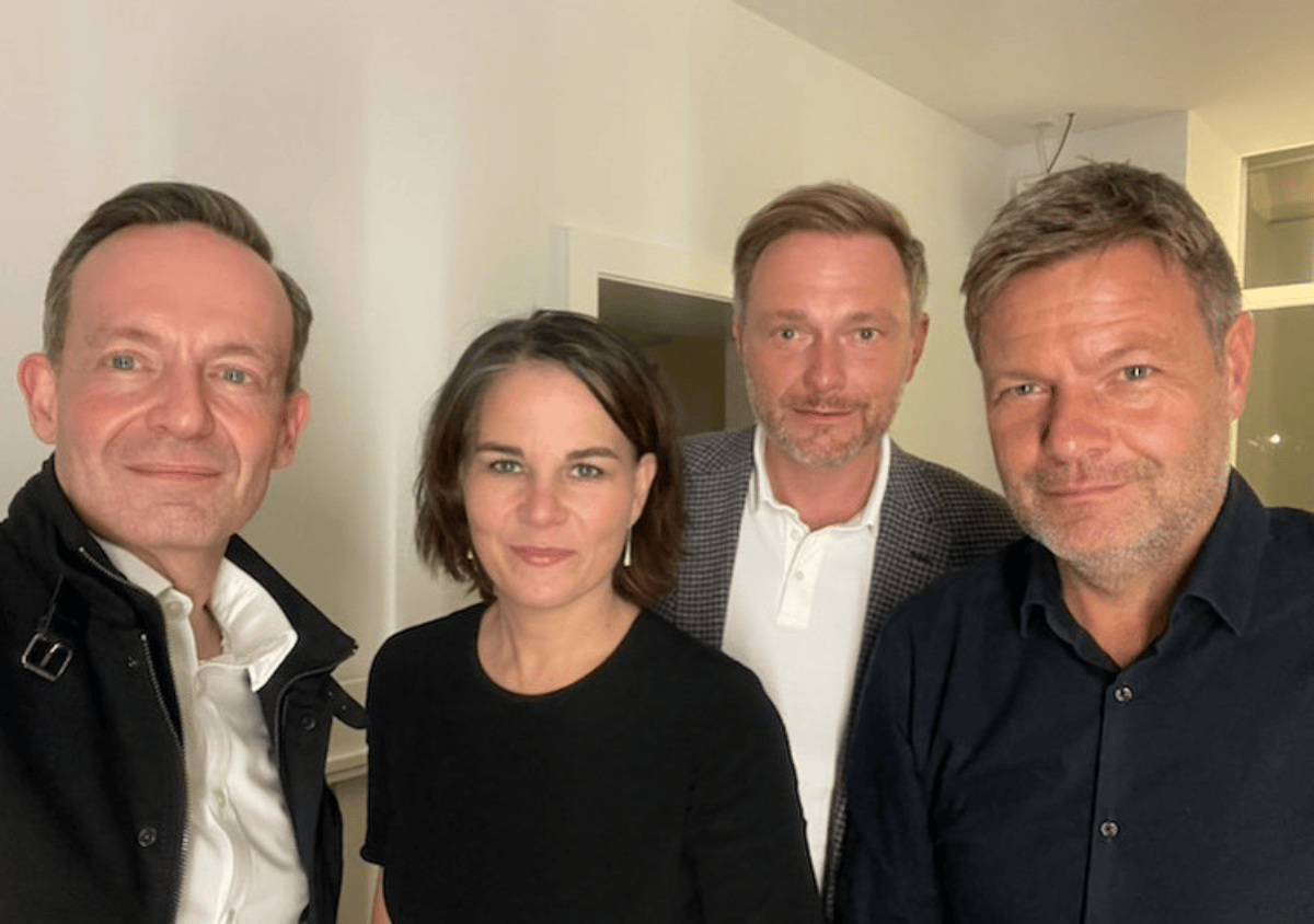 Treffen der Zitrus-Koalition – Kanzlermacher beenden Gespräche mit einem Selfie - Vimarsana News